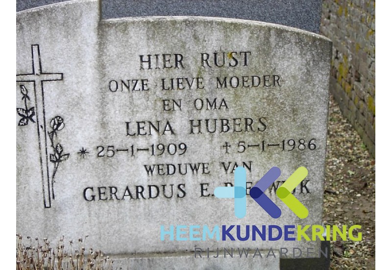 Grafstenen kerkhof Herwen Coll. HKR (84) L.Hubers & G.E.Rieswijk